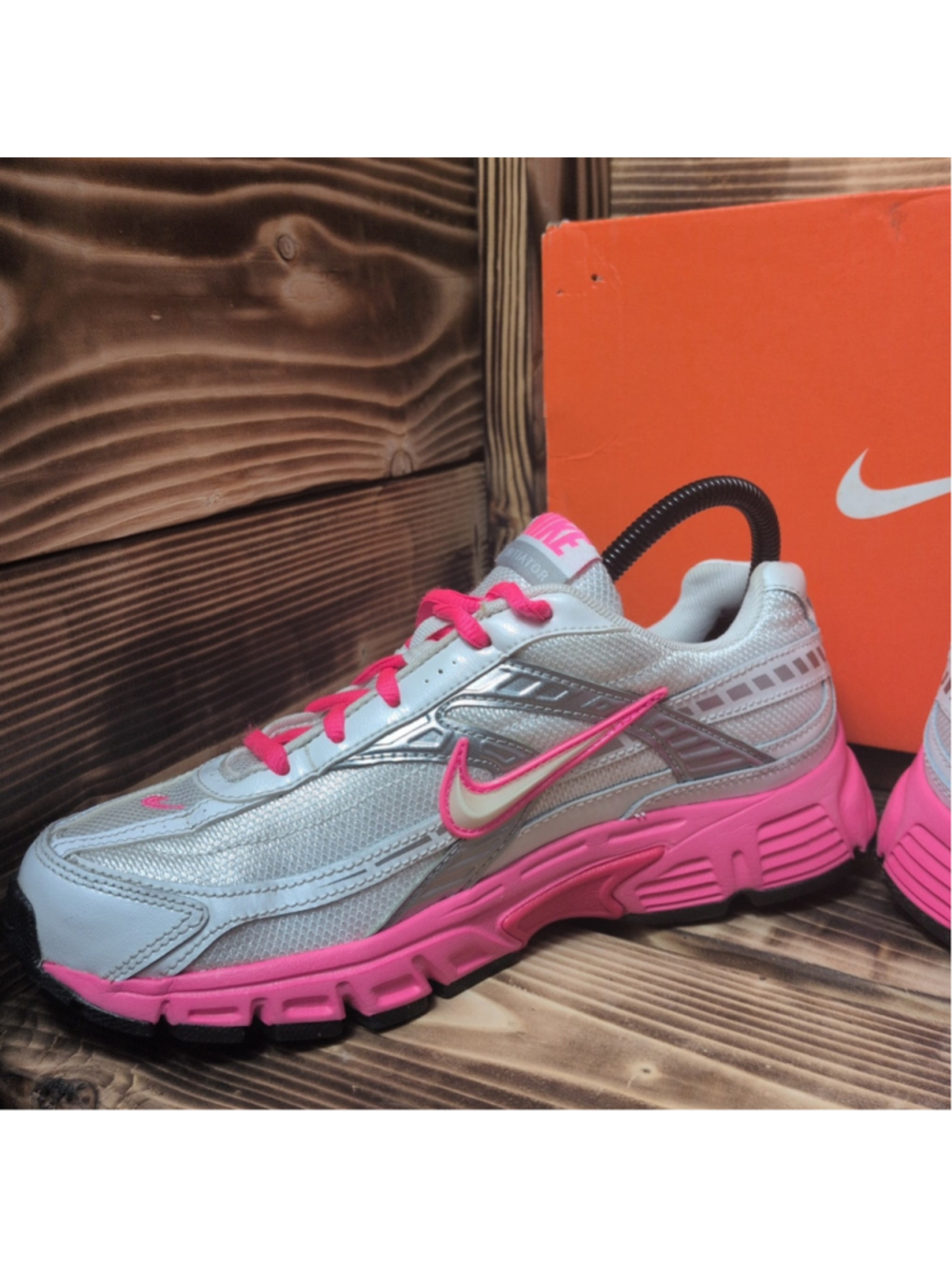 Nike Womens Size 7 Initiator Walking Running Exercise Sneakers Shoes 394053-106 - Picture 7 of 8